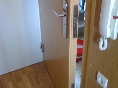 Bezpečnostní dveře - BJ Ústí nad Labem